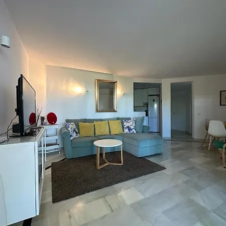 The Golden House, Calahonda Golf